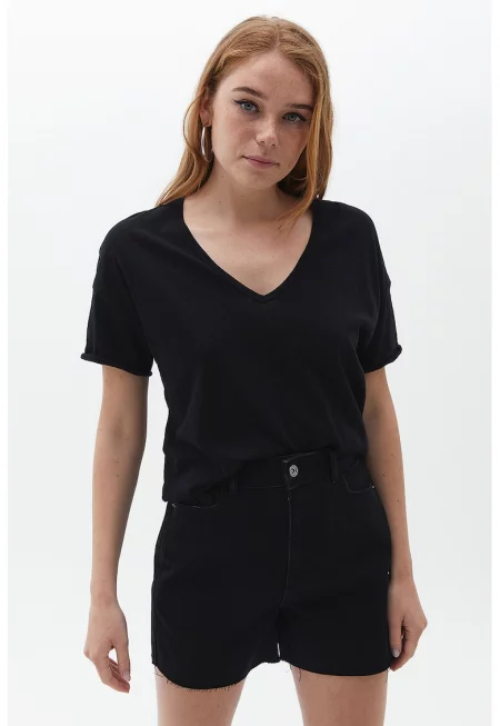 Памучна тениска с шпиц