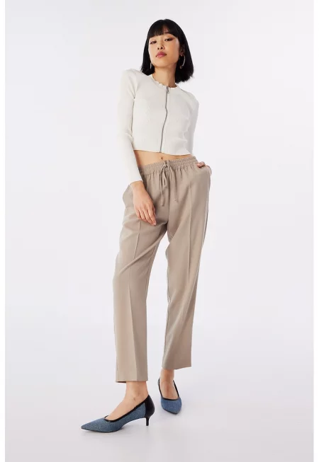 Панталон с регулираща се талия