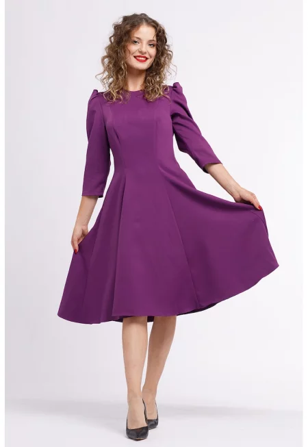 Плисирана миди рокля с джобове встрани