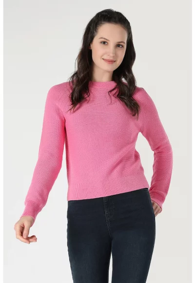 Пуловер с овално деколте и ръкави реглан