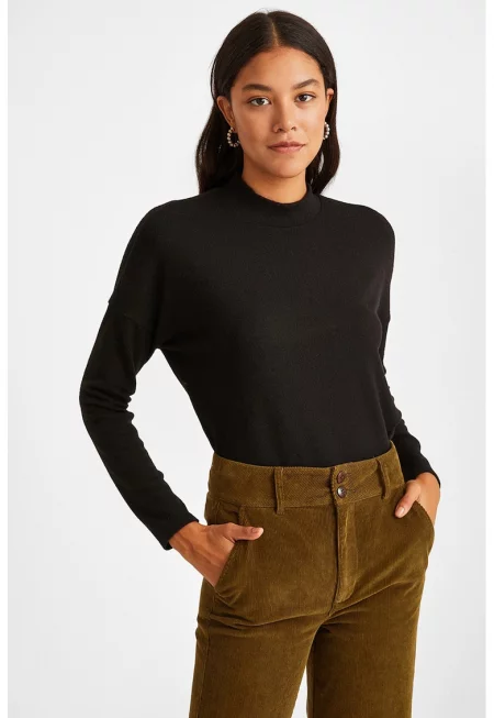 Пуловер с паднали ръкави