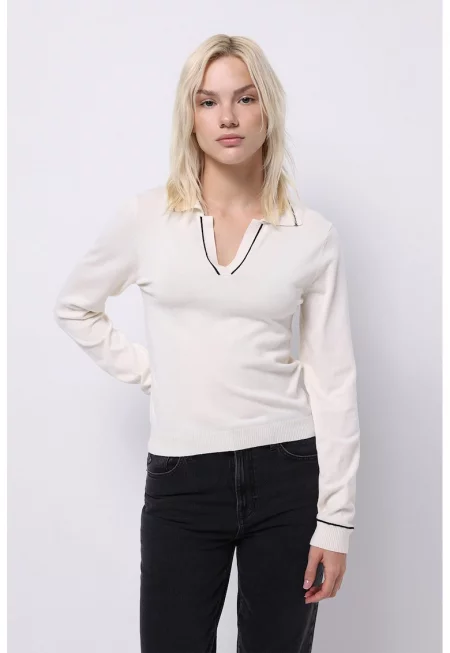 Слим пуловер с шпиц