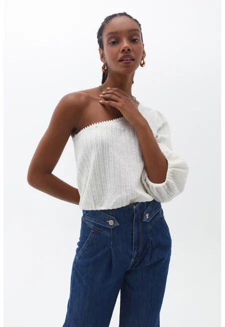 Блуза с памук с голо рамо