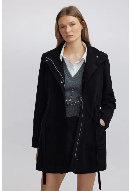 Късо палто с вълна с колан - Черен