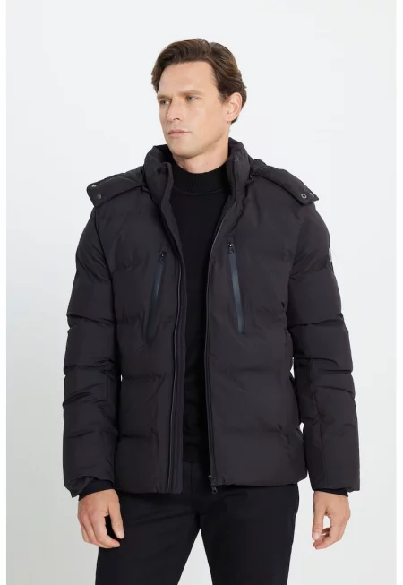 Непромокаемо късо зимно яке с качулка - Черен