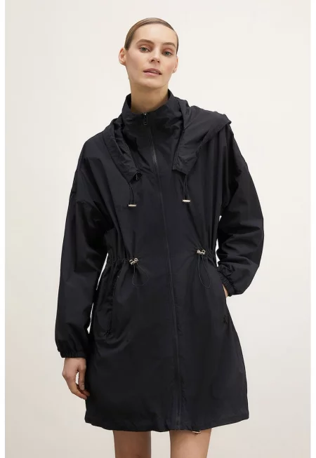 Олекотено зимно яке с качулка