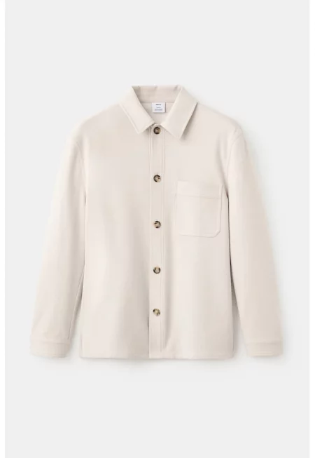 Шакет с джоб на гърба