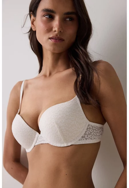 Сутиен без банели с регулиращи се презрамки