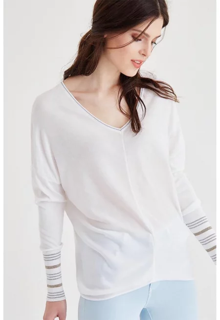 Свободен шпиц пуловер