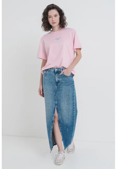 Свободна тениска с овално деколте