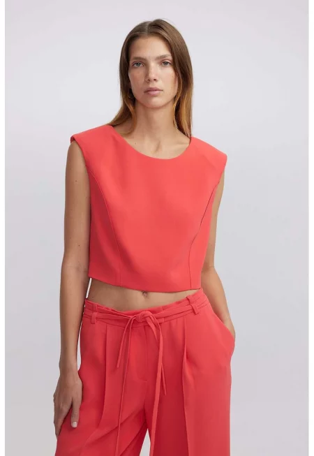 Къс топ с овално деколте - Корал