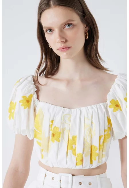 Къса флорална блуза - Бял/Шафраново жълто