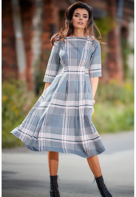 Миди рокля на карета с три четвърти ръкави A334