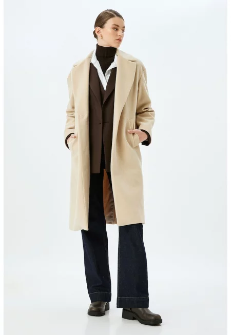 Палто със скосени джобове - Крем