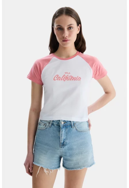 Памучна тениска Carolina с ръкави реглан