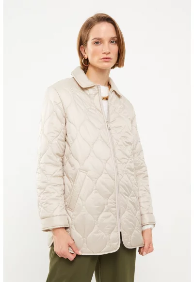 Подплатено зимно яке с шевове