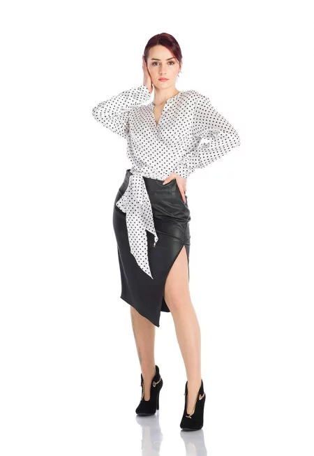 Пола от еко кожа с цепка встрани - Черен