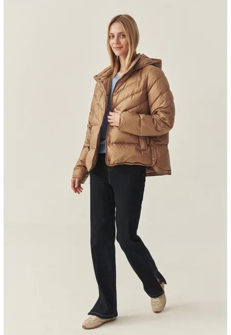 Пухено зимно яке с качулка - Светлокафяв