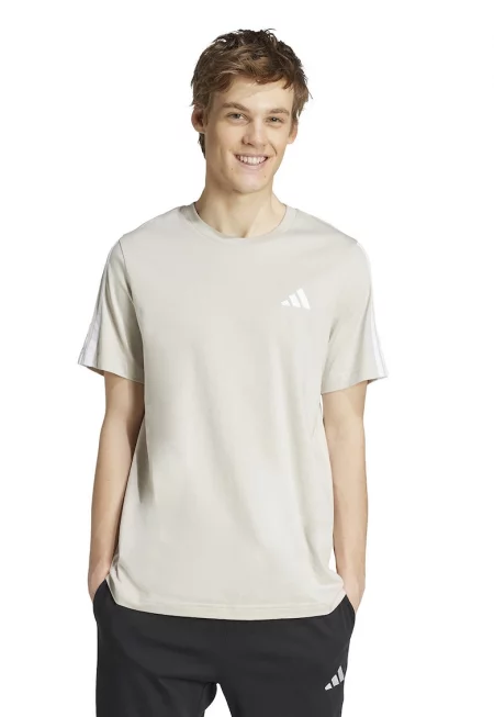 Тениска с овално деколте