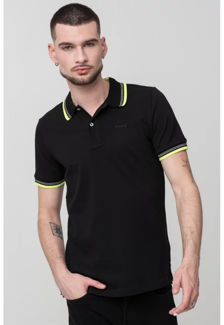 Тениска с яка и ивици - Черен