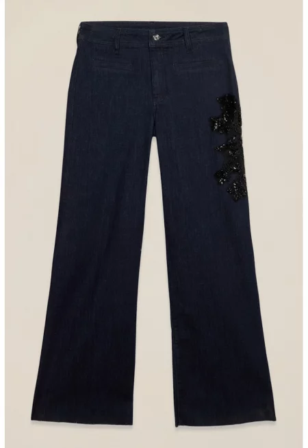 Дънки с широк крачол