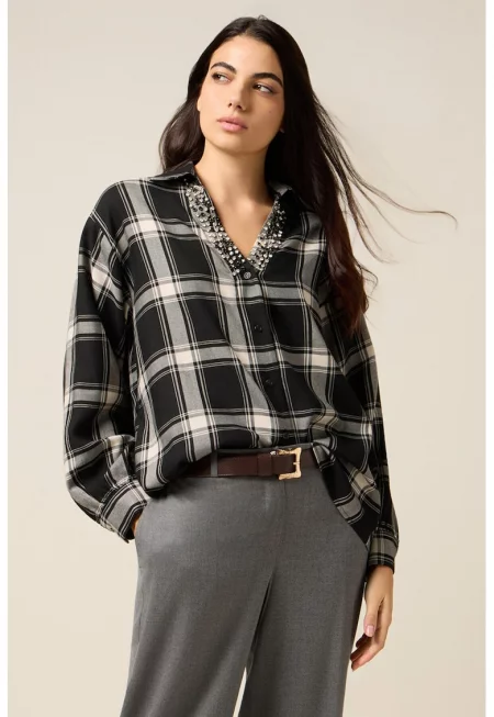 Карирана риза с декоративни камъни - Бял/Избеляло черно