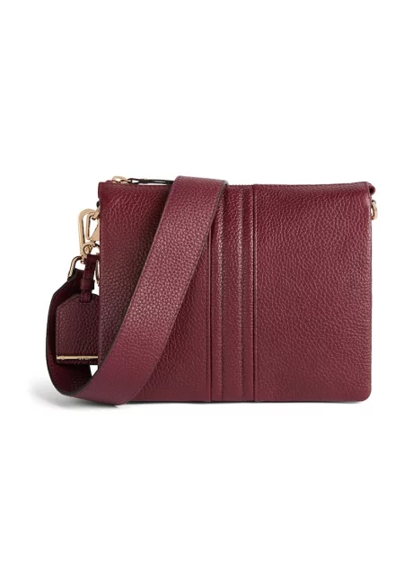 Кожена чанта през рамо Clarissy