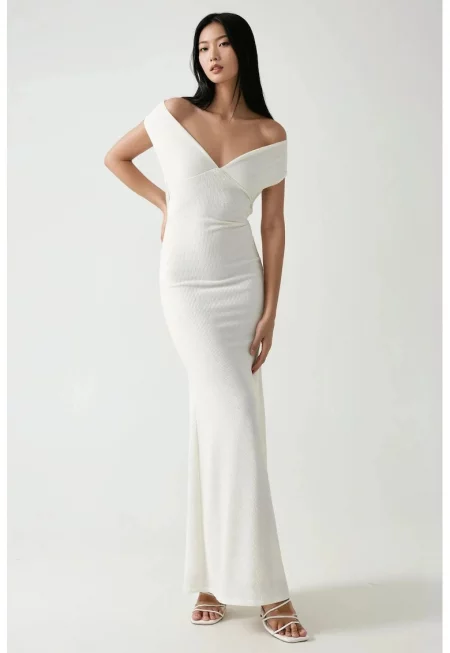 Макси рокля -  деколте във формата на сърце - текстуриран дизайн - бял