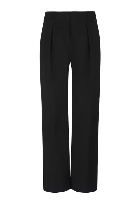 Панталони с прави крачоли и плисета