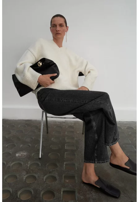 Прави дънки с висока талия