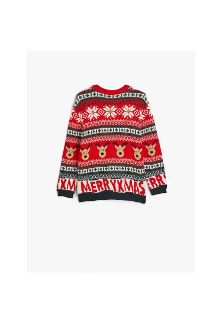 Пуловер с коледен десен