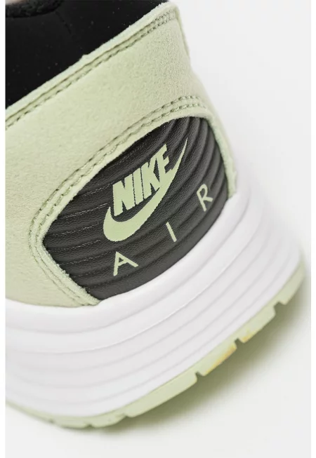 Спортни обувки Air Max Solo с мрежести зони