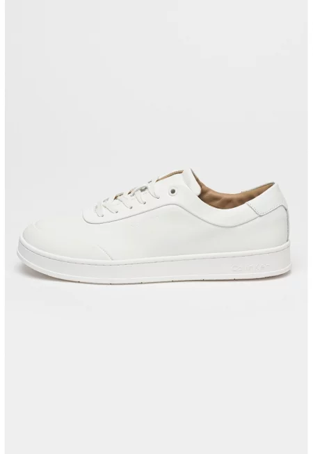 Спортни обувки от кожа с връзки - Бял