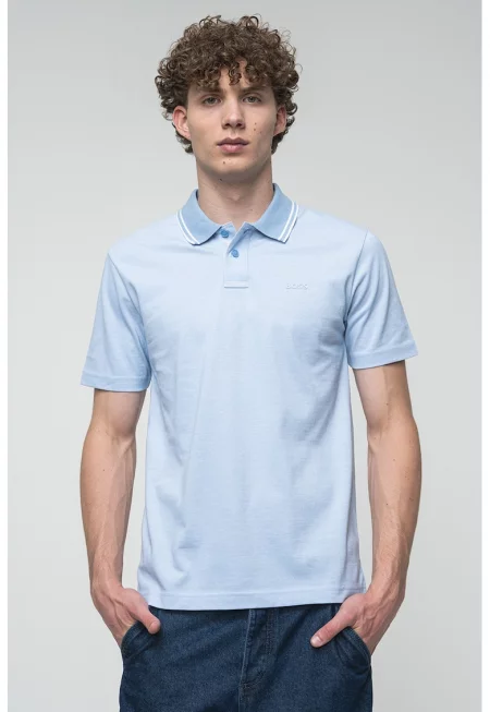 Свободна тениска с яка