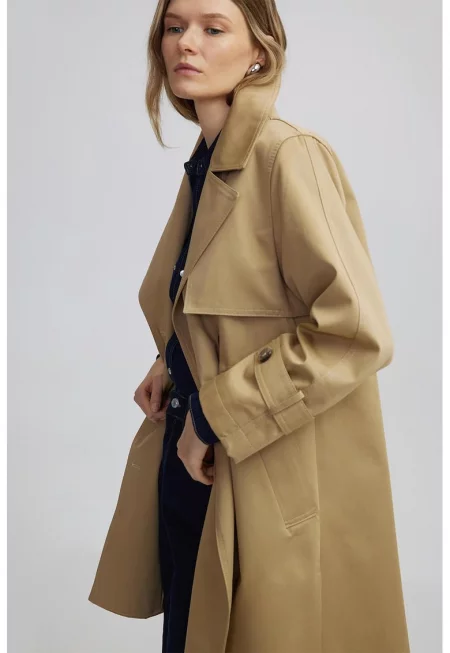 Тренч с копчета