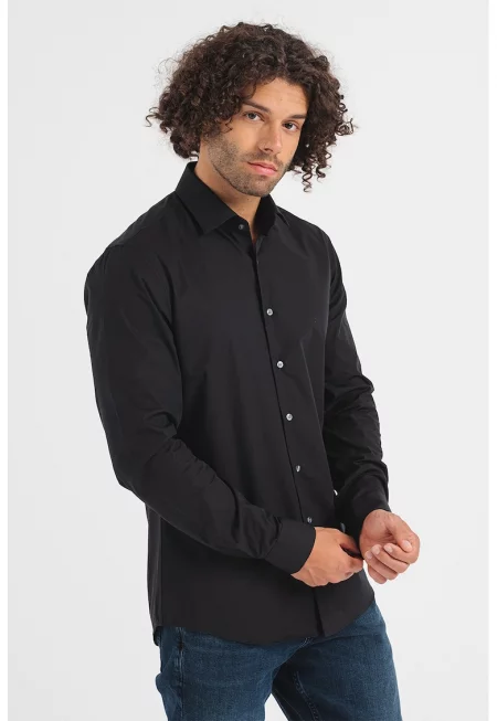 Вталена едноцветна риза от поплин - Черен