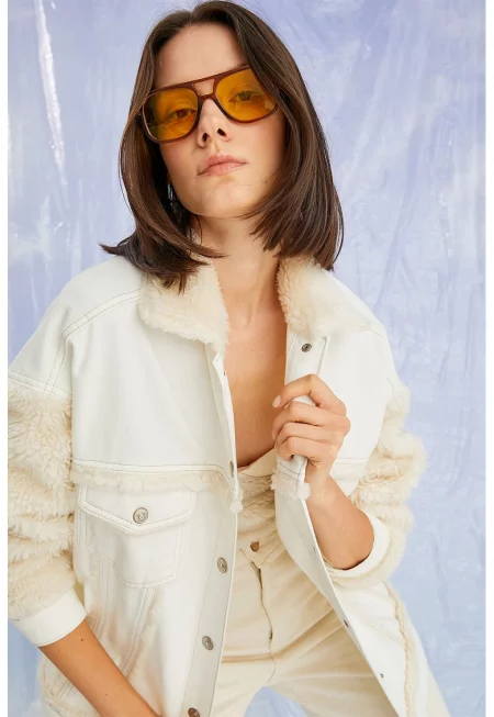 Яке от деним с паднали ръкави