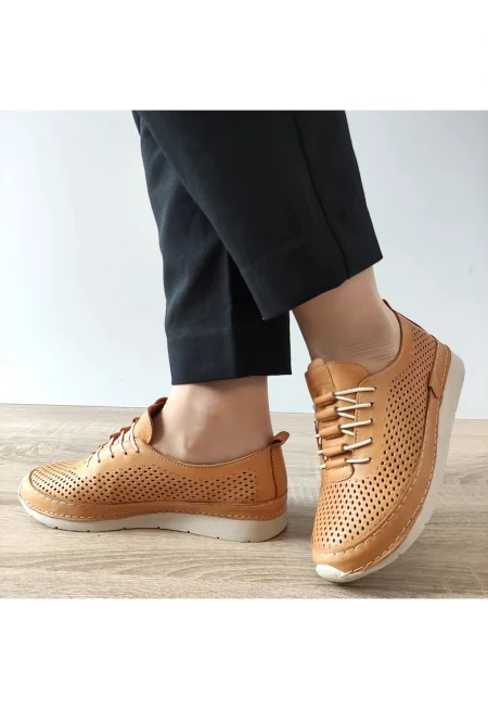 Дамски перфорирани обувки  24058 - Kamel - Hюд цвят