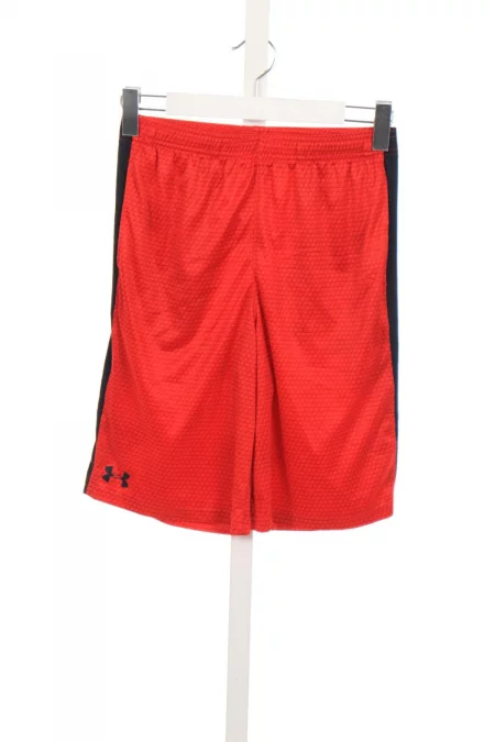 Дрехи Детски къси панталони UNDER ARMOUR