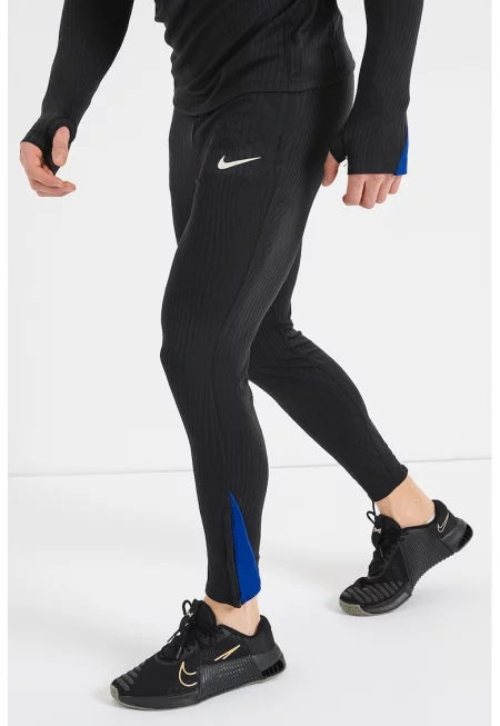 Футболен панталон с цепки на подгъва - Черен