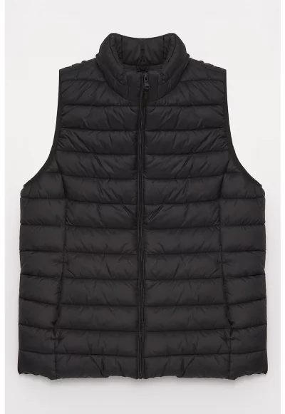 Капитониран елек с ниска яка