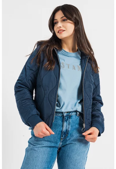 Капитонирано яке с качулка