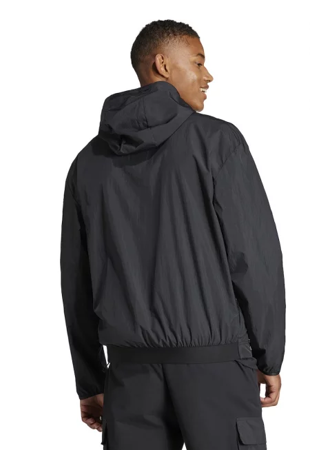 Олекотено яке с качулка