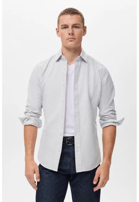 Раирана слим риза с остра яка