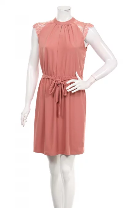 Дрехи Ежедневна рокля VERO MODA