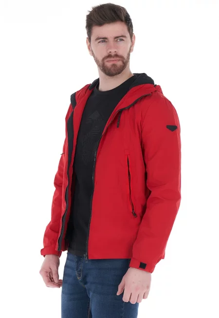 Олекотено яке с качулка