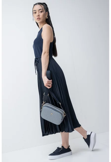 Плисирана миди рокля - Ултрамарин синьо/Тъмносин