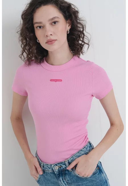 Рипсена слим тениска с овално деколте