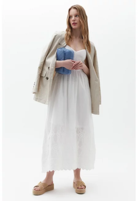 Рокля с тънки презрамки - Бял