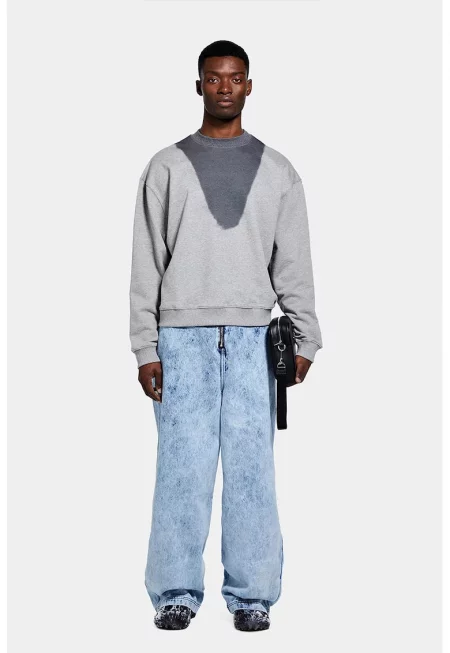 Широк пуловер с детайл на врата - Сив